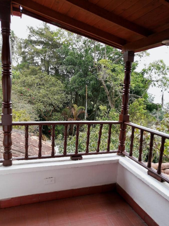 Eco Hostal Casa La Juana Bed and Breakfast Medellín Eksteriør billede